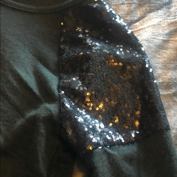 Sweater - Picture 2 of 4